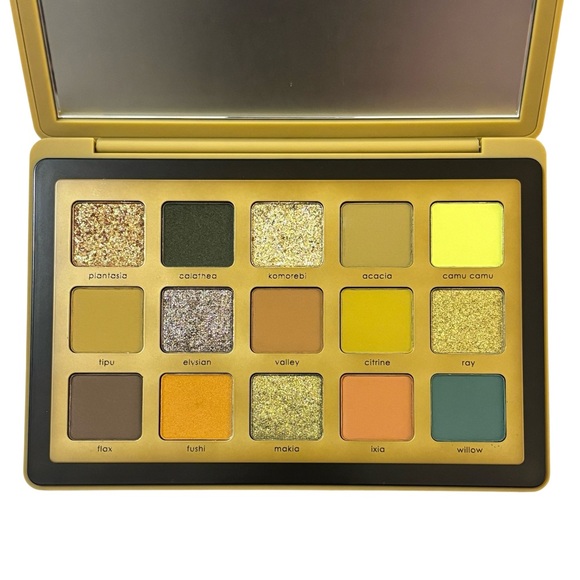 Natasha Denona Yucca Eyeshadow Palette NWT - Picture 3 of 10